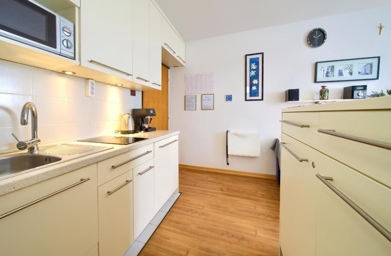 Studio Apartment Vesna Krk Town Exterior foto